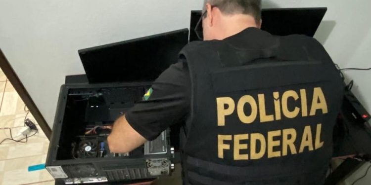 PF prende homem que vendia vídeos sexuais de crianças, na PB