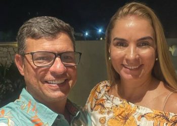 Mulher de Vitor Hugo aciona justiça contra programa de João Azevedo