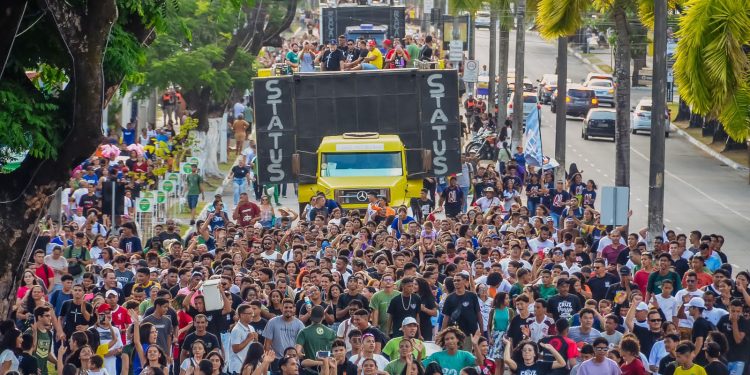 Marcha pra Jesus reúne milhares de fiéis em João Pessoa
