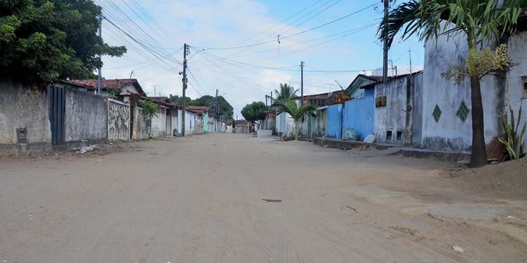 Cícero assina OS para calçar 18 ruas no Musumago, em JP