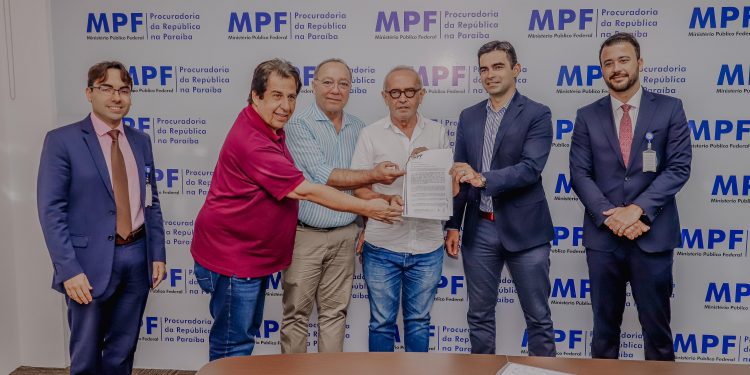 Prefeitura de JP vai remover barracas e construir praça na Praia dos Seixas