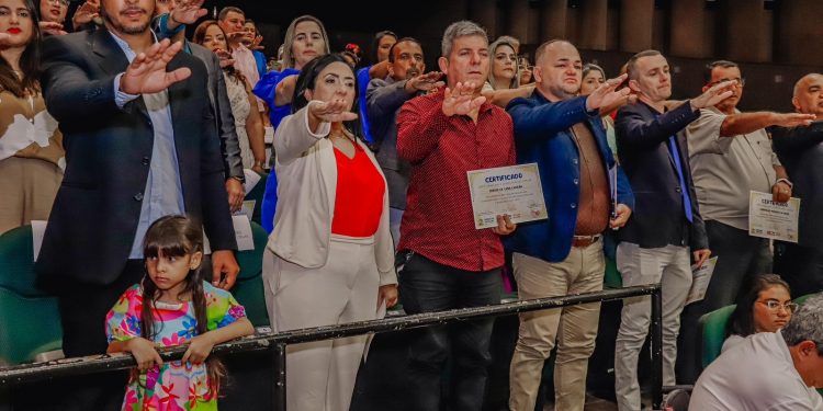 Prefeitura dá posse aos novos conselheiros tutelares de João Pessoa