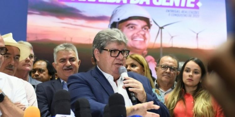 João faz balanço de 2023, anuncia R$ 888 milhões em inaugurações e novas obras já para janeiro