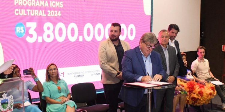 João anuncia investimento de R$ 50 milhões na cultura