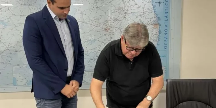 João entrega o governo a Lucas Ribeiro para viagem internacional