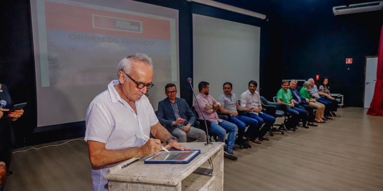 Prefeitura de JP anuncia construção de 10 creches e três escolas