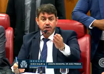 Sessão na CMJP é marcada por desentendimento entre presidente e vice