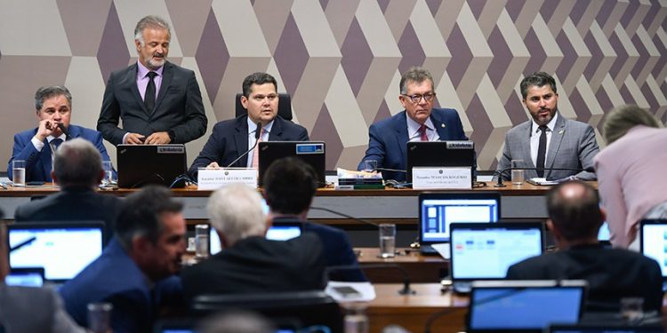 Senado peita o STF e encaminha aprovação da PEC de tolerância zero às drogas