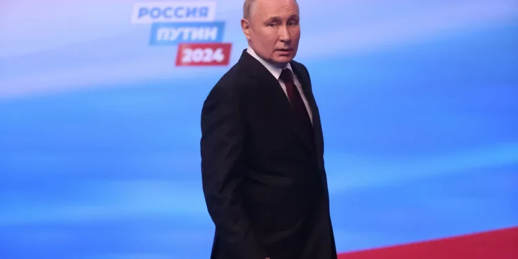 Há 24 anos no poder, Putin vence eleição suspeita e estende ditadura até 2030