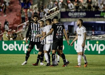 Em casa, Botafogo perde o jogo e a liderança para o Treze