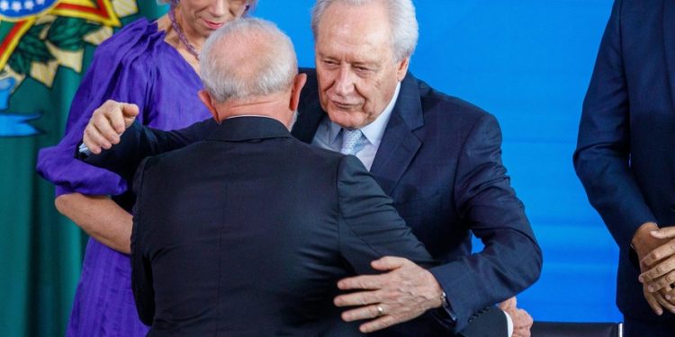 Lula veta proibição da saidinha de presos e usa Lewandowski como escudo à impopularidade do veto