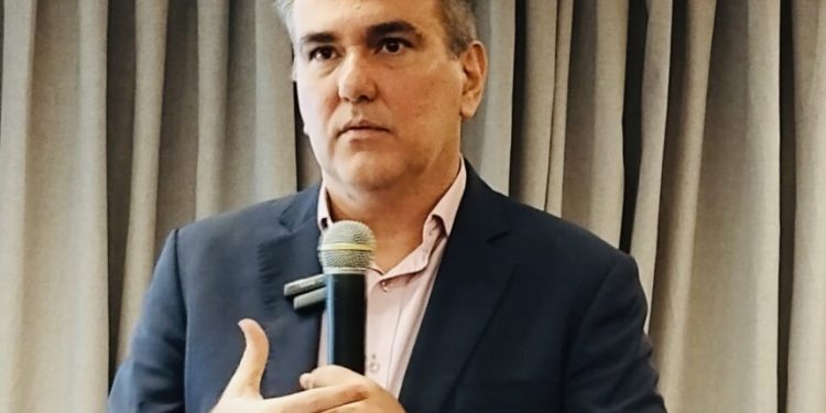 Sérgio Queiroz encerra mistério e aceita ser vice de Queiroga