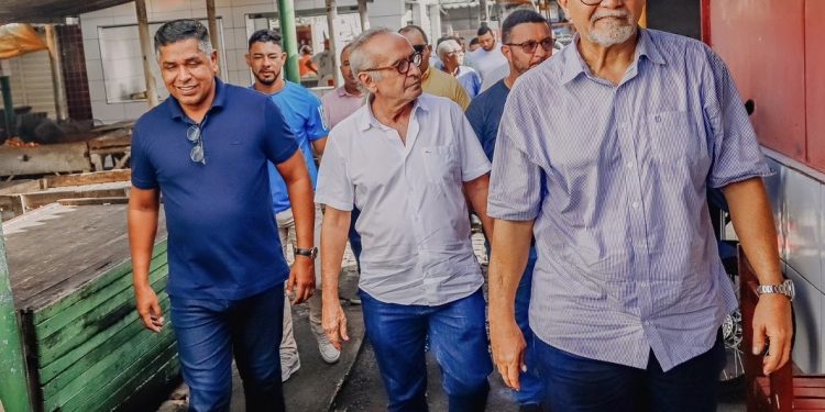 Cícero anuncia reforma do mercado público do Bairro dos Estados