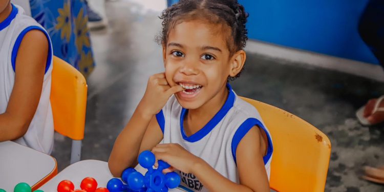 Cícero anuncia reforma do CMEI Maria José de Mirada Burity, na Ilha do Bispo