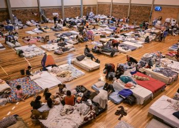 Governo do RS vai construir quatro cidades provisórias para desabrigados