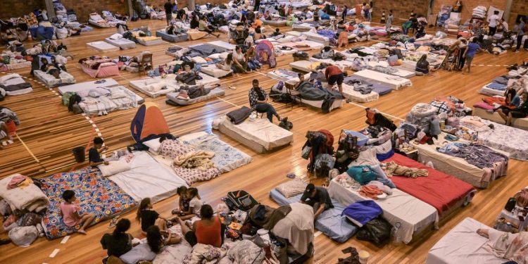 Governo do RS vai construir quatro cidades provisórias para desabrigados