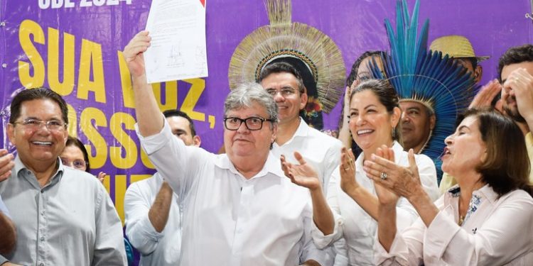 João Azevêdo anuncia mais de R$ 50 milhões de investimentos durante audiência do ODE em Mamanguape