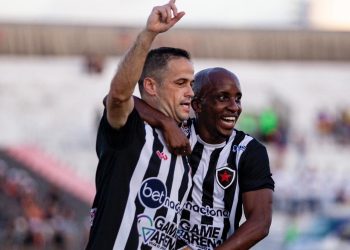 Botafogo-PB vence e sobe na tabela da Série C do Brasileirão