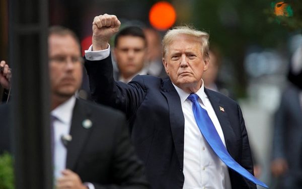 EUA: Donald Trump é condenado, mas pode concorrer e governar, se eleito