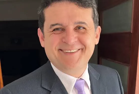 Radialista Célio Alves é condenado à prisão por crime de violência política de gênero