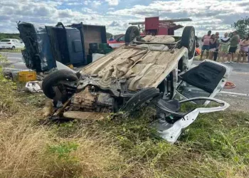 Três mulheres morrem em colisão frontal entre carros, no Sertão da PB