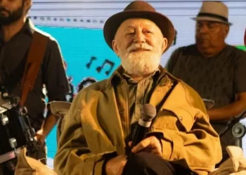 Biliu de Campina segue em coma induzido