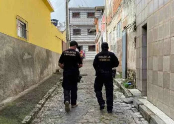 Polícia Federal deflagra operação contra lavagem de dinheiro e tráfico na Paraíba
