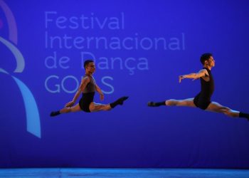 Bailarinos da Companhia de Dança de João Pessoa participam de Festival de Joinville