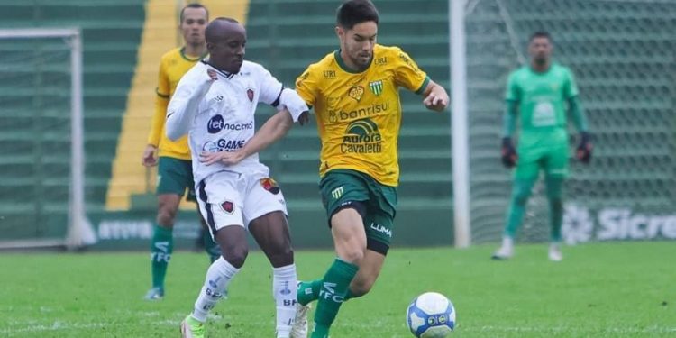 Botafogo-PB empata com Ypiranga-RS e adia a classificação na Série C