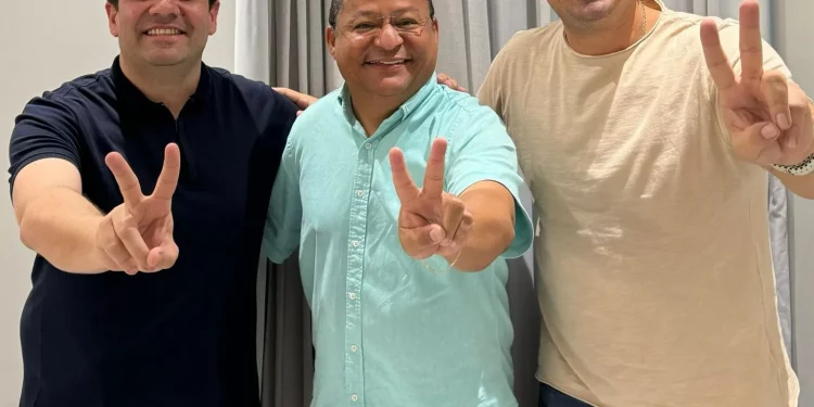 Santa Rita: Pedrito retira candidatura e anuncia apoio a Nilvan