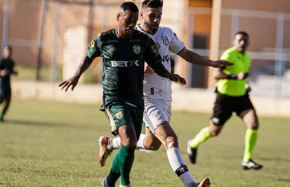 Treze leva virada do Altos-PI, mas se classifica nos pênaltis