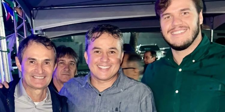 Romero desiste de candidatura e vai apoiar reeleição de Bruno, em CG