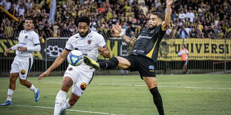 Botafogo-PB perde para o Volta Redonda e dá adeus ao acesso