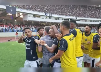 Botafogo-PB perde na estreia do quadrangular decisivo da Série C