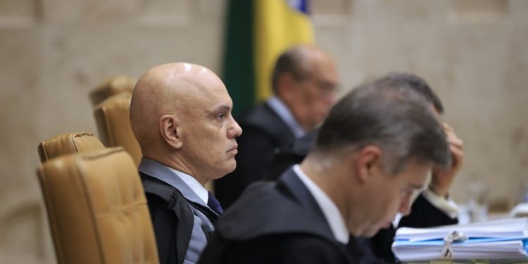 Manobra de Moraes garante apoio unânime a bloqueio do X, na segunda turma do STF