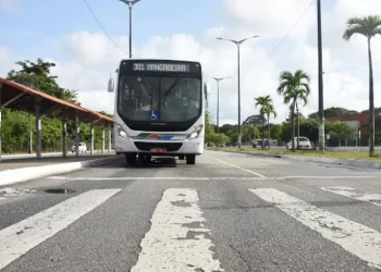 Circulação de ônibus é reduzida em João Pessoa nesta segunda-feira