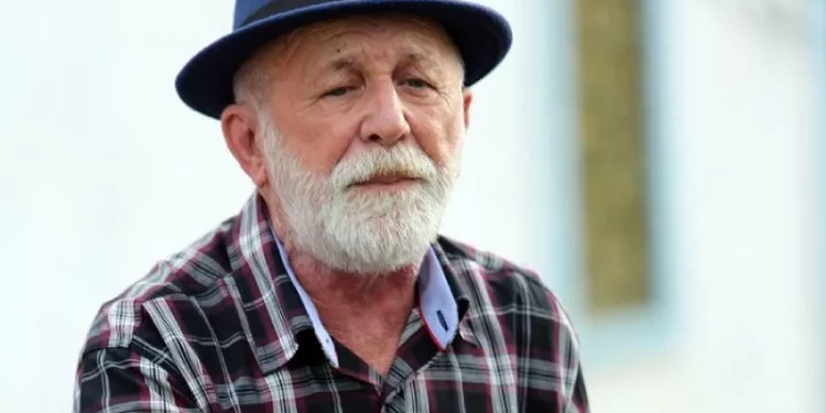 Homenagem: Governo do Estado coloca nome de Biliu de Campina em uma escola estadual de CG