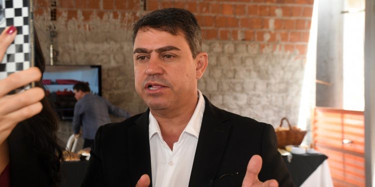 Dinho reúne nova legislatura e faz prestação de contas do comando na CMJP