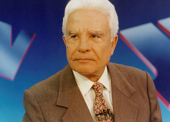 Apresentador Cid Moreira morre no RJ, aos 97 anos