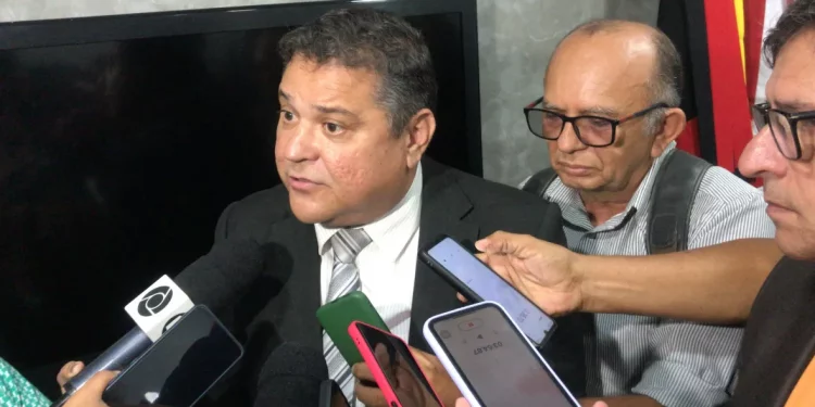 Renato Martins assume cargo de vereador de JP, sem querer falar no passado