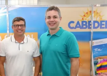 Prefeito de Cabedelo, Vitor Hugo e aliado eleito são alvo de operação da Policia Federal