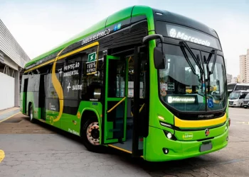 Prefeito de João Pessoa anuncia ônibus elétricos em 2025