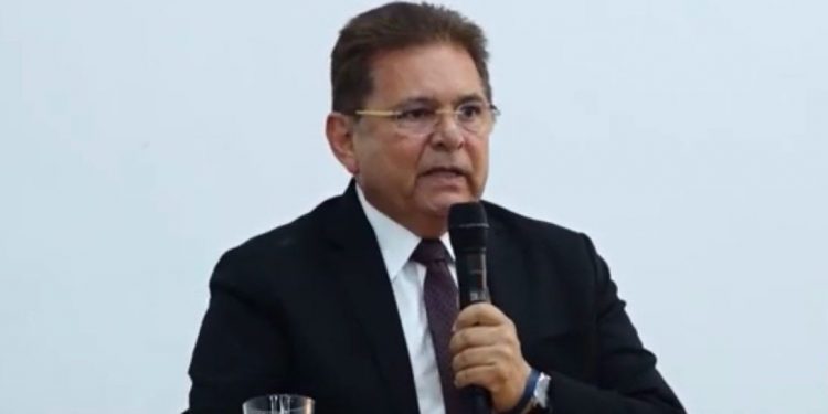 Adriano Galdino dá partida na sua campanha para governador