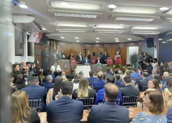 Dinho é reeleito presidente da Câmara Municipal de JP