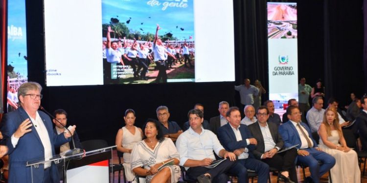 No Espaço Cultural, João apresenta resultados do governo em 2024