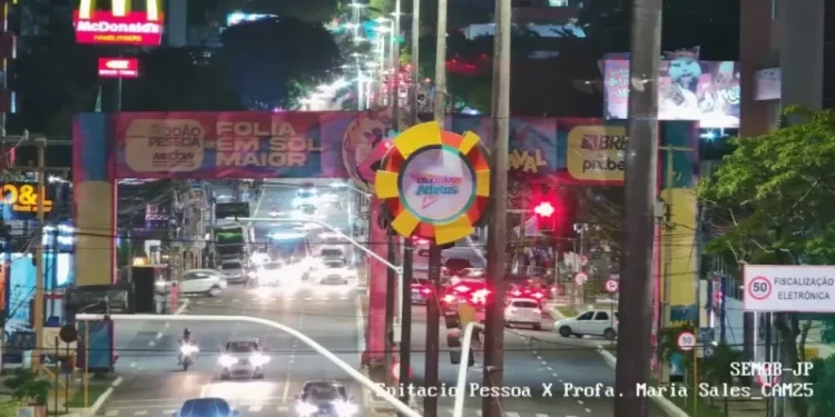 Semob altera trânsito na Epitácio para o desfile do Bloco Vumbora