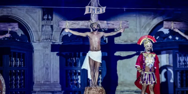 Encenação da Paixão de Cristo encerra neste sábado (19) no Centro de JP