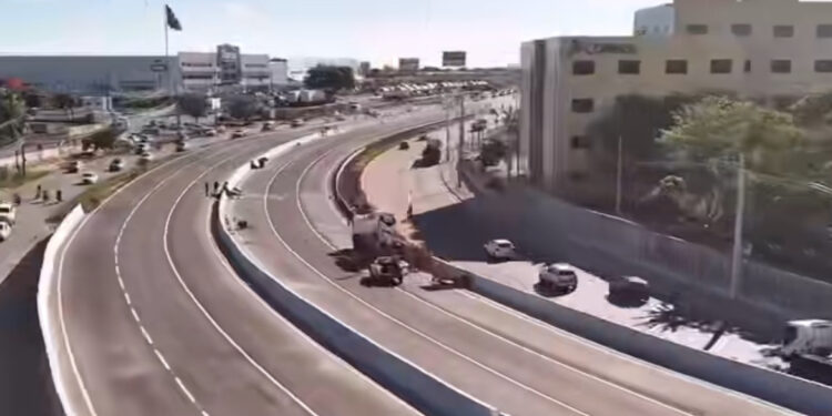 Em ato simbólico, governador libera tráfego do Viaduto de Água Fria, em JP