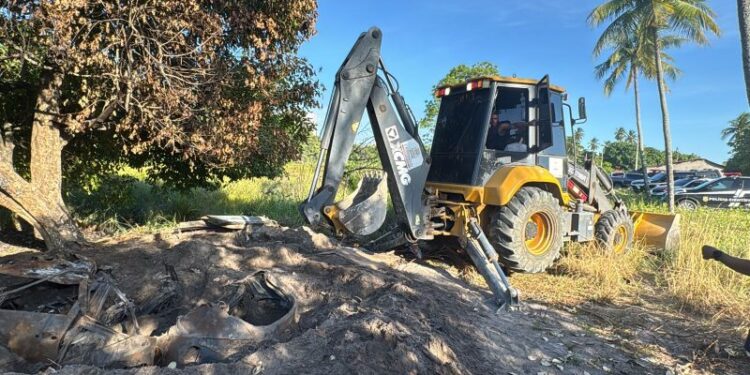 Polícia encontra esconderijo de carros roubados em Cabedelo