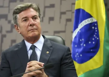 Ex-presidente Fernando Collor é preso em Maceió por condenação na Lava Jato